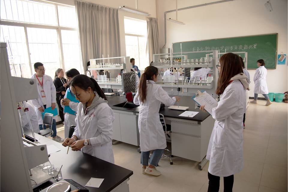 大赛点亮人生，技能改变命运——记畜牧兽医学院